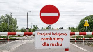Grafika informacyjna dot. zamknięcia przejazdu kolejowego 