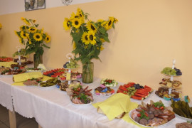 Stół biesiadny 