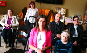 Uczestnicy koncertu w wykonaniu chóru "Złota Nutka" 