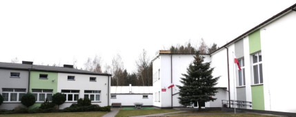 Budynek Publicznej Szkoły Podstawowej w Szczepocicach 