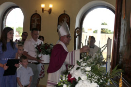 Duchowni i wierni witają obraz Matki Bożej Jasnogórskiej 