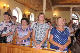 Wierni w kościele