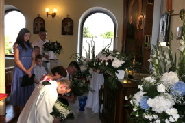 Wierni i duchowni przed obrazem Matki Bożej Jasnogórskiej 