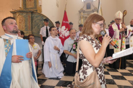 Moment przywitania obrazu Matki Bożej Jasnogórskiej 