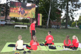 Kino na leżakach 