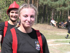 Dwie uśmiechnięte kobiety