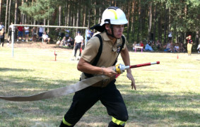 Strażak podczas zawodów