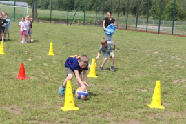 Dzieci podczas zawodów sportowych 